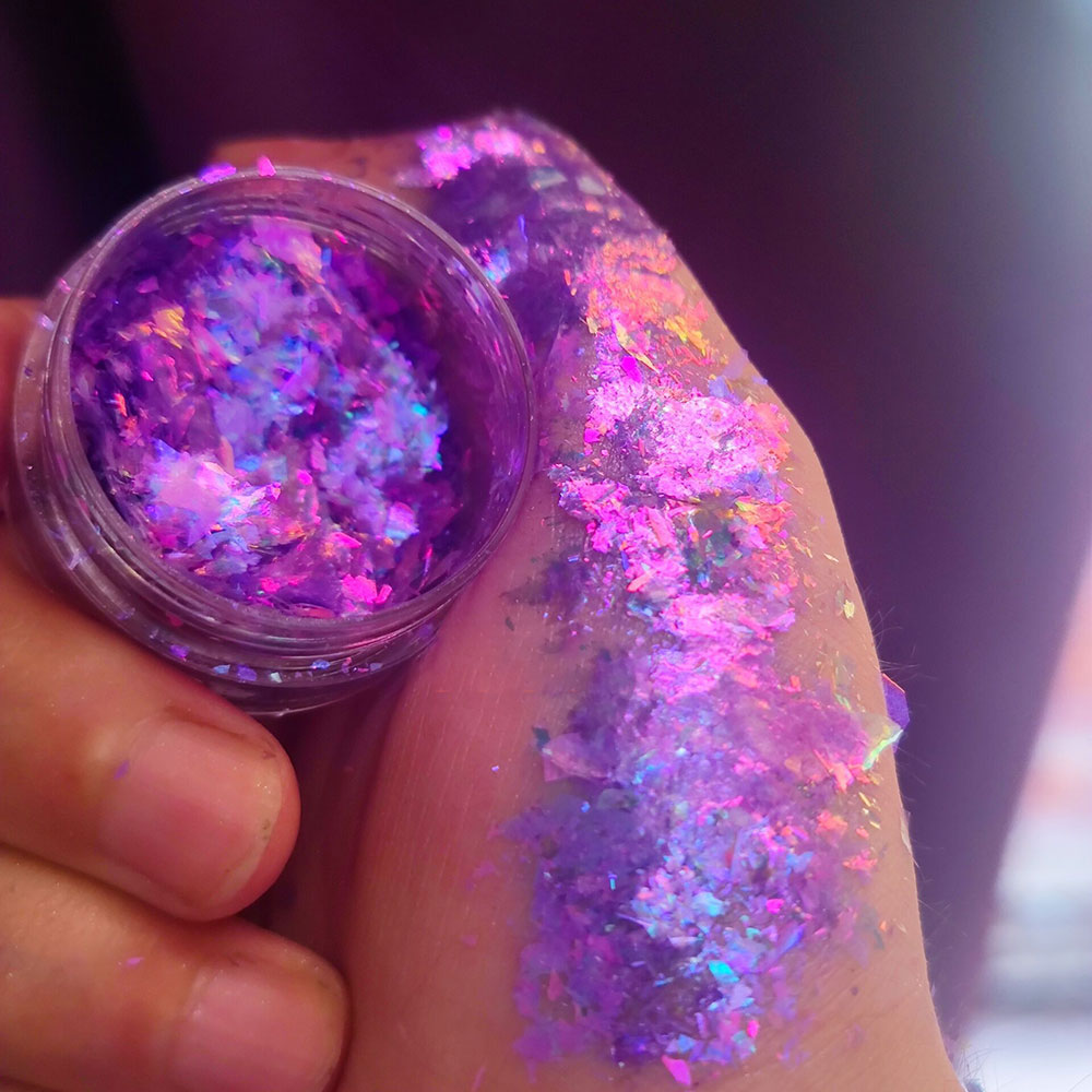 رقائق أوبال لامعة متغيرة اللون - مراجعة Eyeshadow Glitter Pigment وسعره