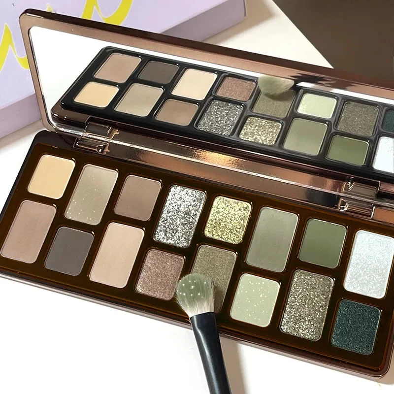 لوحة ظلال عيون مكونة من 16 لون - مراجعة Beauty Makeup Eyeshadow Palette وسعره